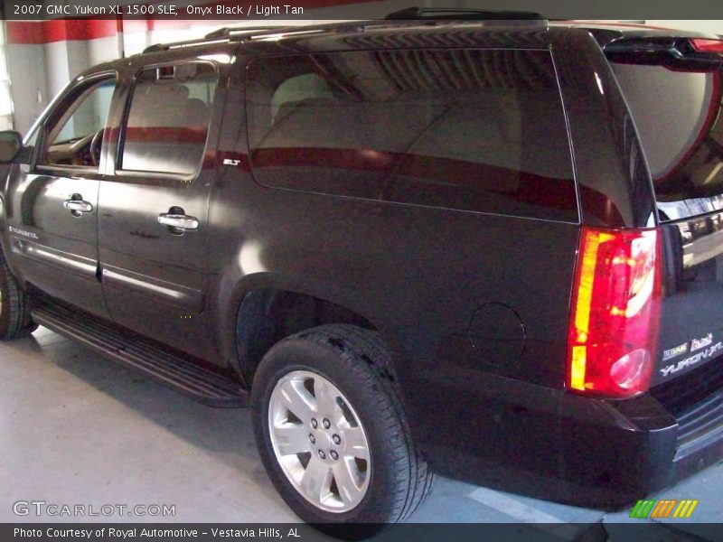 Onyx Black / Light Tan 2007 GMC Yukon XL 1500 SLE