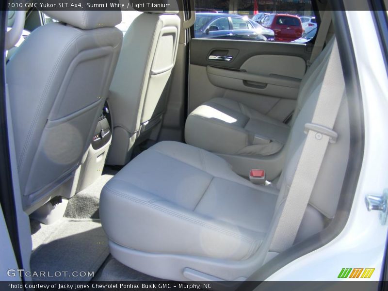 Summit White / Light Titanium 2010 GMC Yukon SLT 4x4
