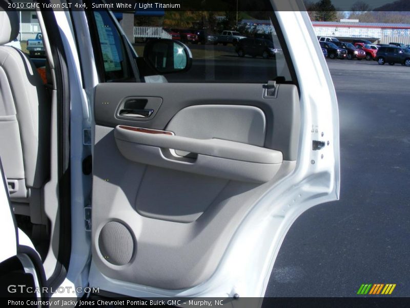 Summit White / Light Titanium 2010 GMC Yukon SLT 4x4