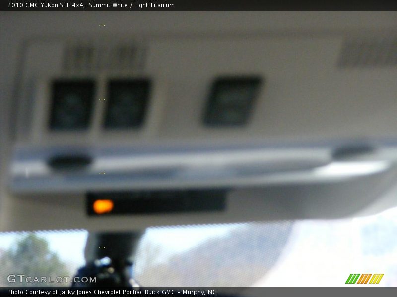 Summit White / Light Titanium 2010 GMC Yukon SLT 4x4