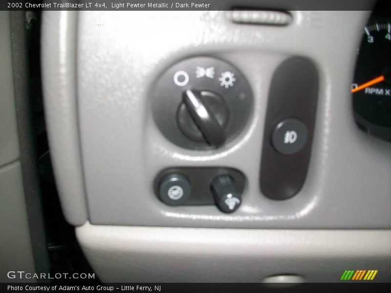 Light Pewter Metallic / Dark Pewter 2002 Chevrolet TrailBlazer LT 4x4