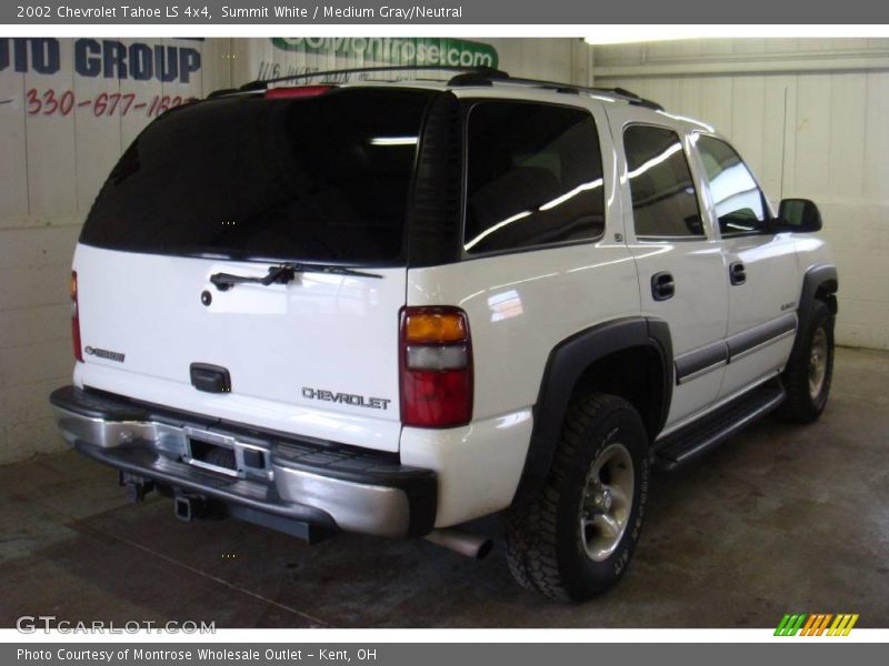 Summit White / Medium Gray/Neutral 2002 Chevrolet Tahoe LS 4x4