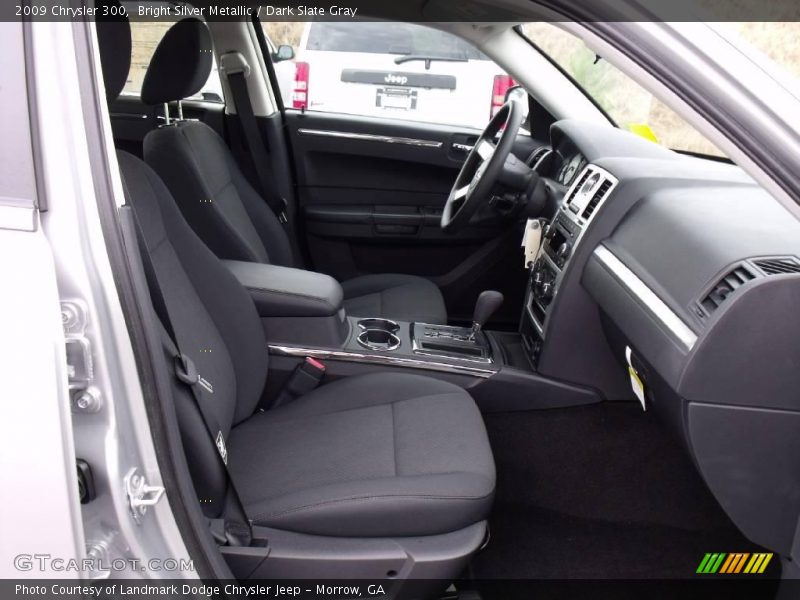 Bright Silver Metallic / Dark Slate Gray 2009 Chrysler 300