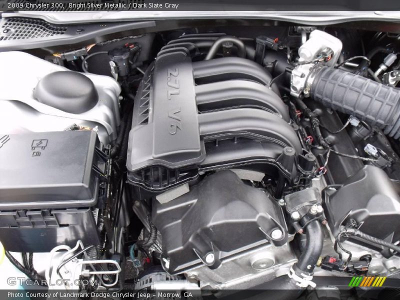 Bright Silver Metallic / Dark Slate Gray 2009 Chrysler 300