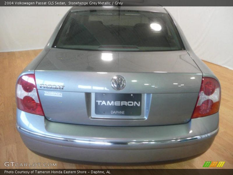 Stonehenge Grey Metallic / Grey 2004 Volkswagen Passat GLS Sedan