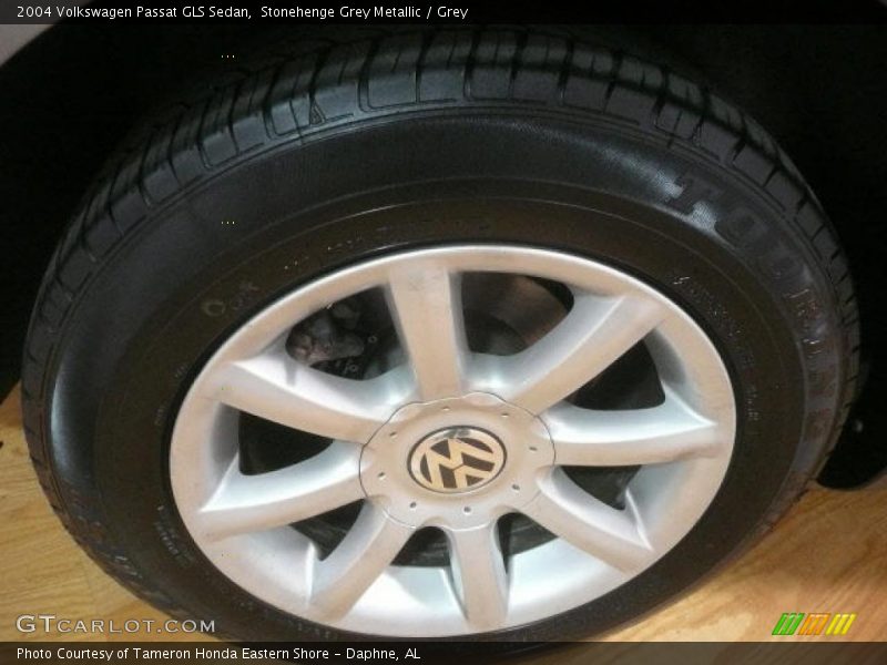 Stonehenge Grey Metallic / Grey 2004 Volkswagen Passat GLS Sedan