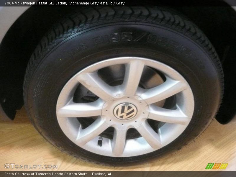 Stonehenge Grey Metallic / Grey 2004 Volkswagen Passat GLS Sedan