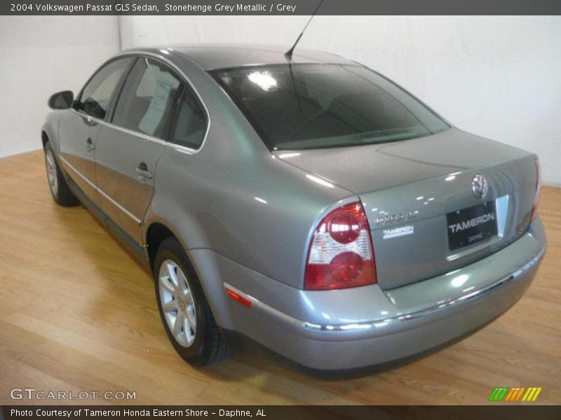 Stonehenge Grey Metallic / Grey 2004 Volkswagen Passat GLS Sedan