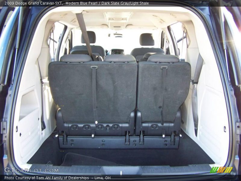 Modern Blue Pearl / Dark Slate Gray/Light Shale 2009 Dodge Grand Caravan SXT