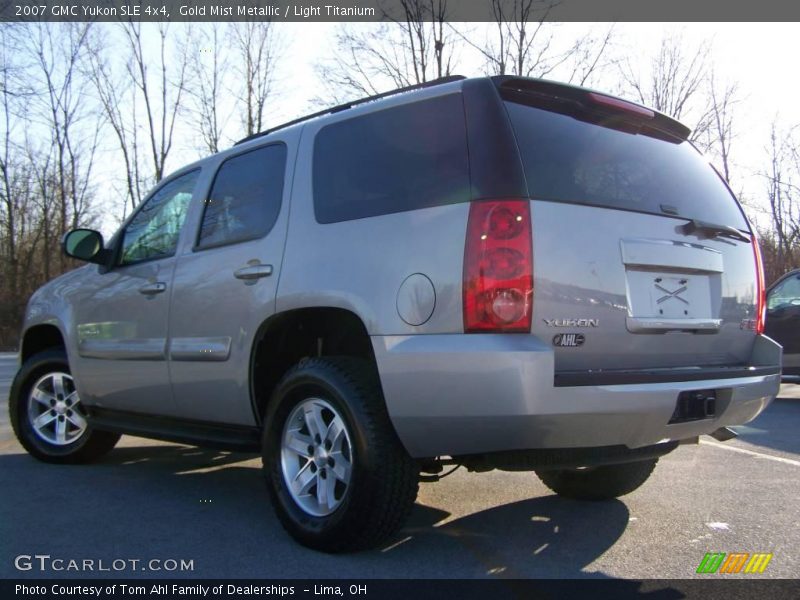 Gold Mist Metallic / Light Titanium 2007 GMC Yukon SLE 4x4