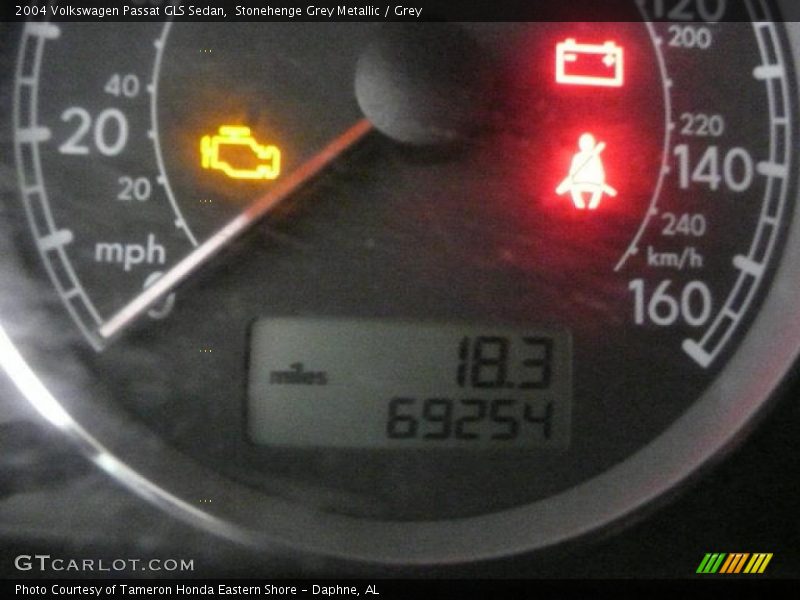 Stonehenge Grey Metallic / Grey 2004 Volkswagen Passat GLS Sedan