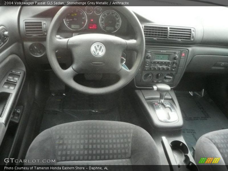 Stonehenge Grey Metallic / Anthracite 2004 Volkswagen Passat GLS Sedan