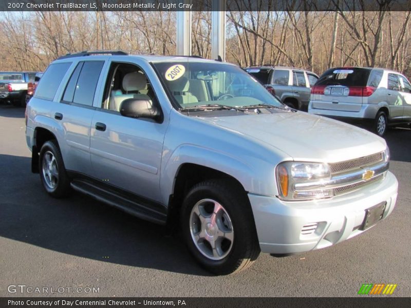 Moondust Metallic / Light Gray 2007 Chevrolet TrailBlazer LS
