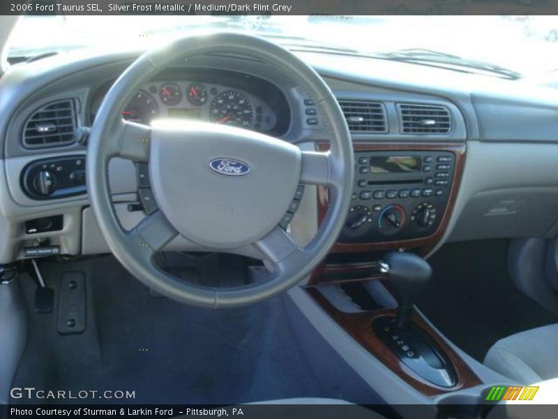 Silver Frost Metallic / Medium/Dark Flint Grey 2006 Ford Taurus SEL