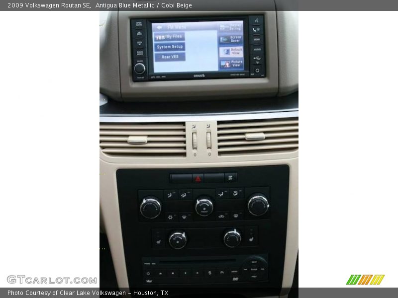 Antigua Blue Metallic / Gobi Beige 2009 Volkswagen Routan SE