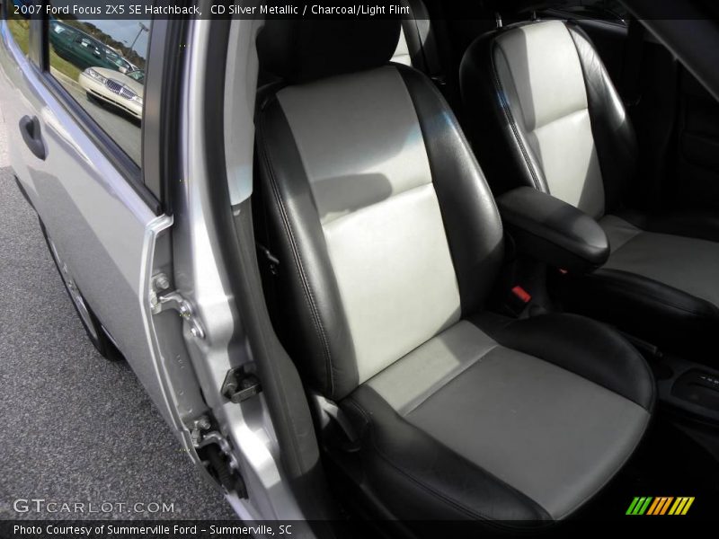CD Silver Metallic / Charcoal/Light Flint 2007 Ford Focus ZX5 SE Hatchback