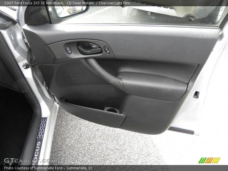 CD Silver Metallic / Charcoal/Light Flint 2007 Ford Focus ZX5 SE Hatchback