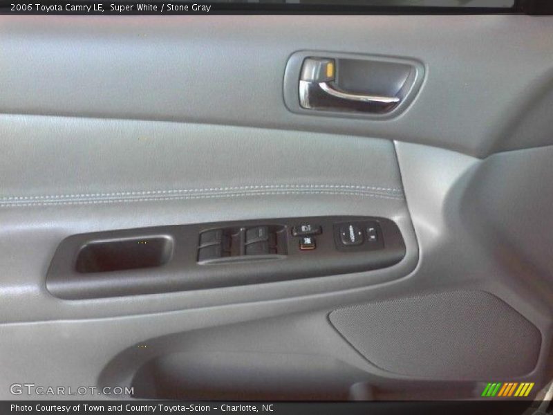 Super White / Stone Gray 2006 Toyota Camry LE