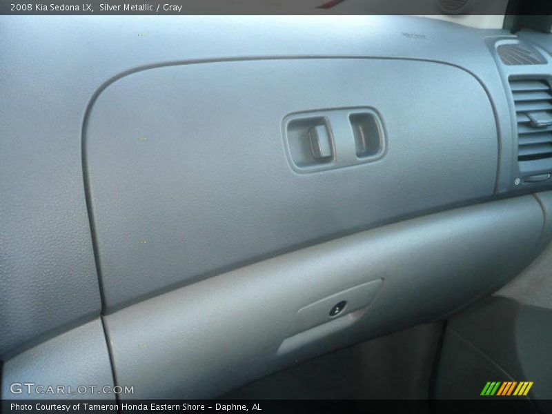 Silver Metallic / Gray 2008 Kia Sedona LX