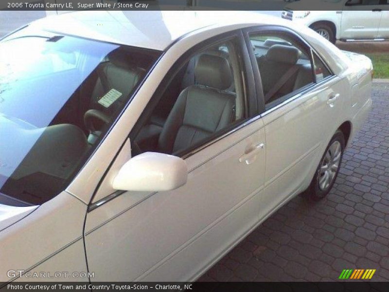 Super White / Stone Gray 2006 Toyota Camry LE
