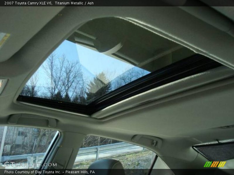 Titanium Metallic / Ash 2007 Toyota Camry XLE V6