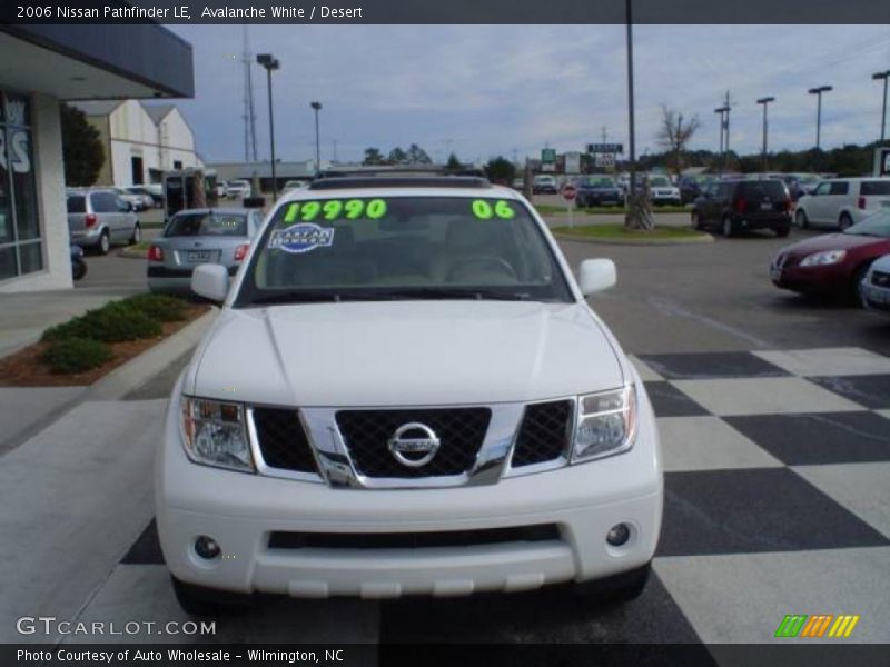 Avalanche White / Desert 2006 Nissan Pathfinder LE