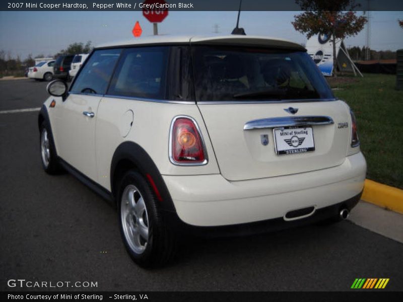 Pepper White / Grey/Carbon Black 2007 Mini Cooper Hardtop