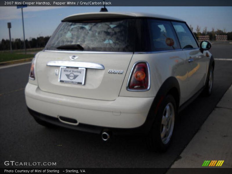 Pepper White / Grey/Carbon Black 2007 Mini Cooper Hardtop