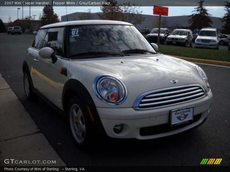 Pepper White / Grey/Carbon Black 2007 Mini Cooper Hardtop