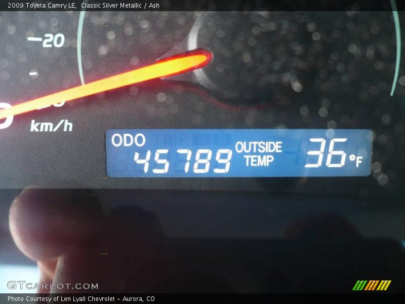 Classic Silver Metallic / Ash 2009 Toyota Camry LE