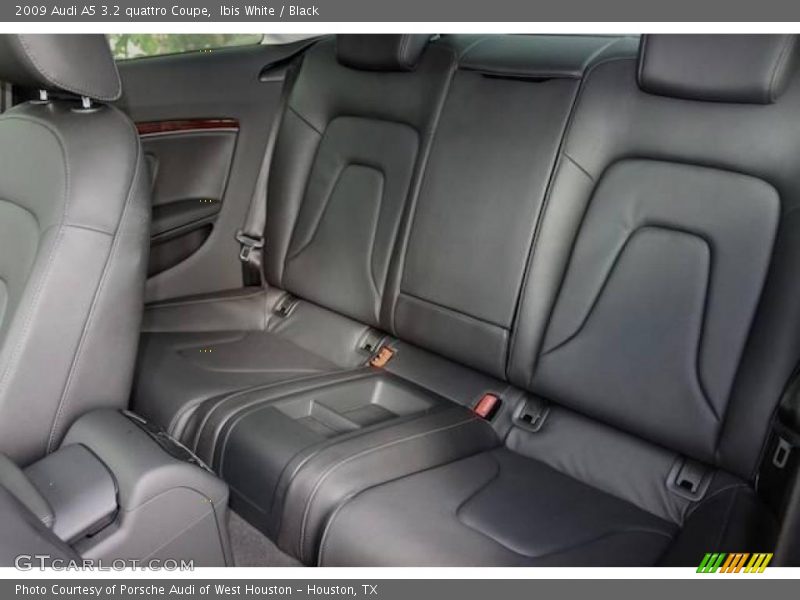 Ibis White / Black 2009 Audi A5 3.2 quattro Coupe