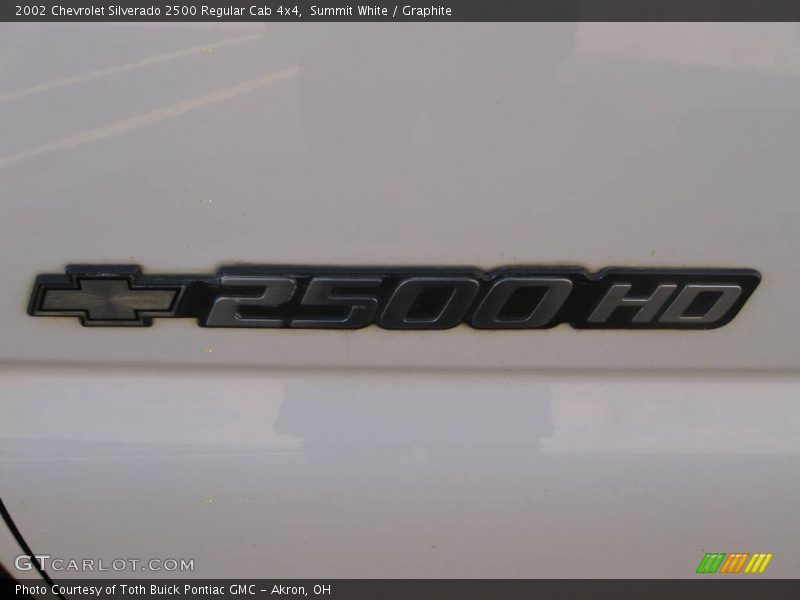 Summit White / Graphite 2002 Chevrolet Silverado 2500 Regular Cab 4x4