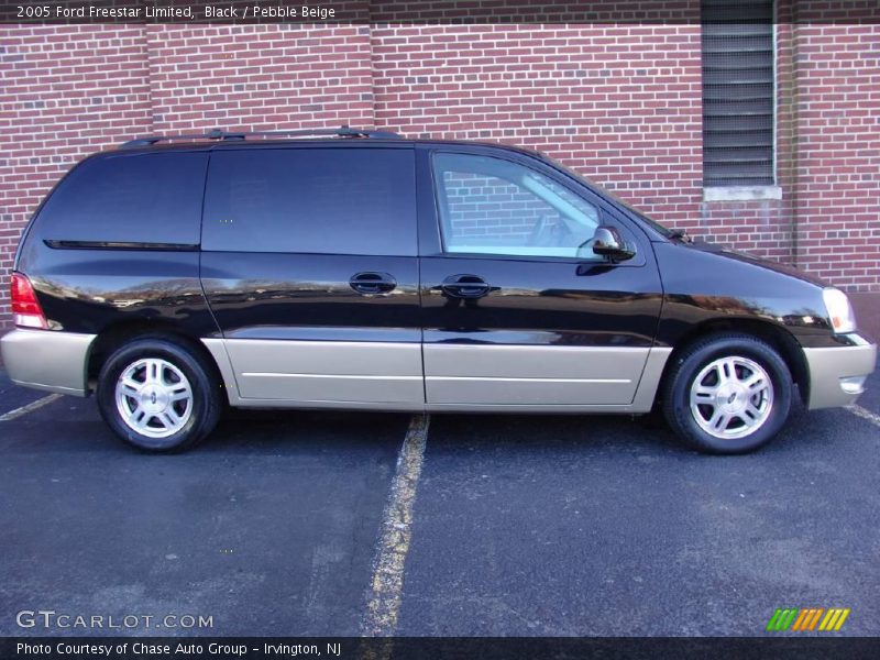 Black / Pebble Beige 2005 Ford Freestar Limited