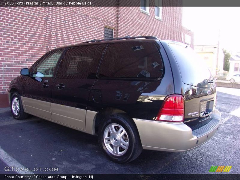 Black / Pebble Beige 2005 Ford Freestar Limited