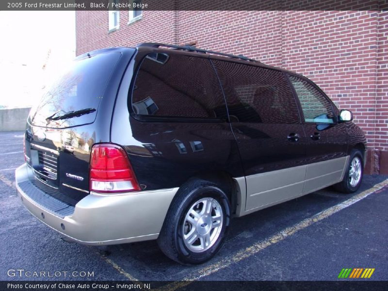 Black / Pebble Beige 2005 Ford Freestar Limited