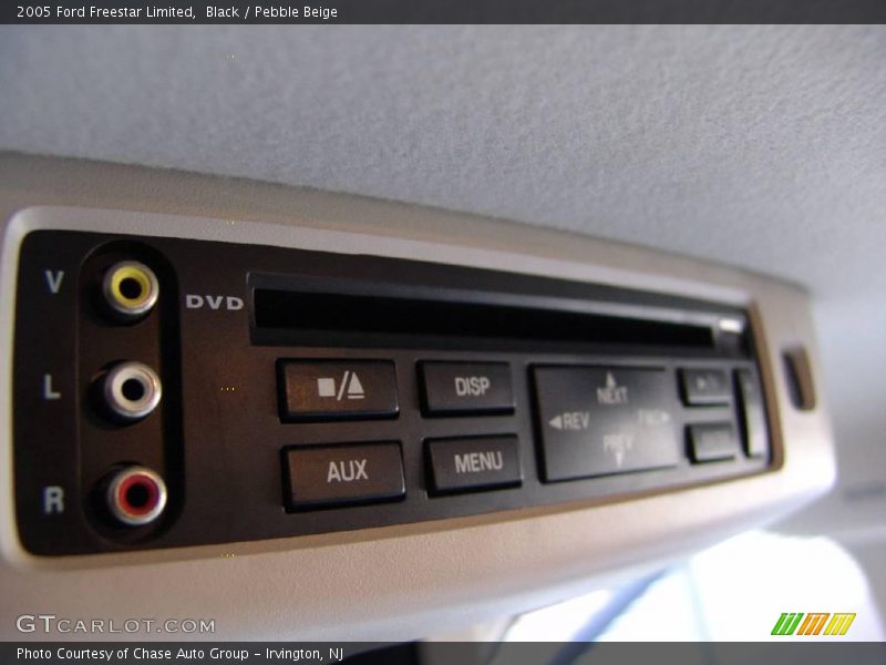 Black / Pebble Beige 2005 Ford Freestar Limited