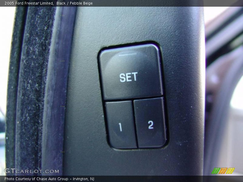 Black / Pebble Beige 2005 Ford Freestar Limited