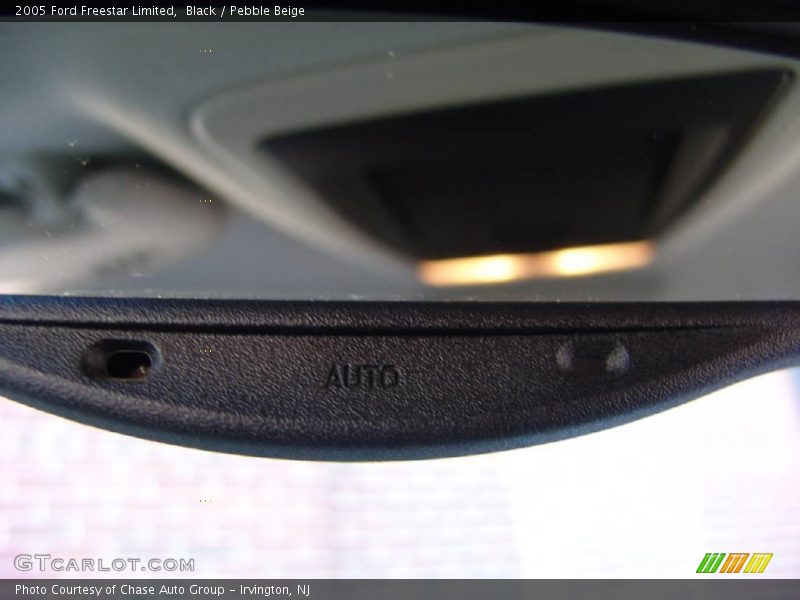 Black / Pebble Beige 2005 Ford Freestar Limited