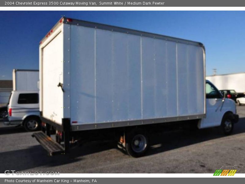 Summit White / Medium Dark Pewter 2004 Chevrolet Express 3500 Cutaway Moving Van
