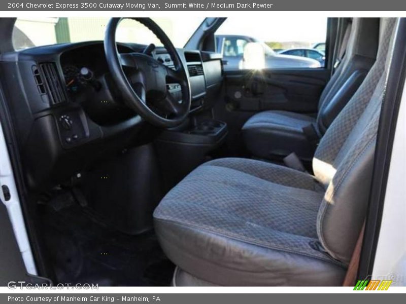 Summit White / Medium Dark Pewter 2004 Chevrolet Express 3500 Cutaway Moving Van