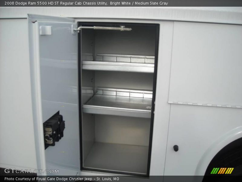 Bright White / Medium Slate Gray 2008 Dodge Ram 5500 HD ST Regular Cab Chassis Utility
