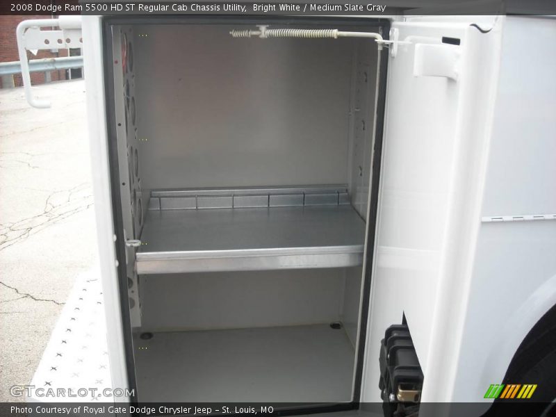 Bright White / Medium Slate Gray 2008 Dodge Ram 5500 HD ST Regular Cab Chassis Utility