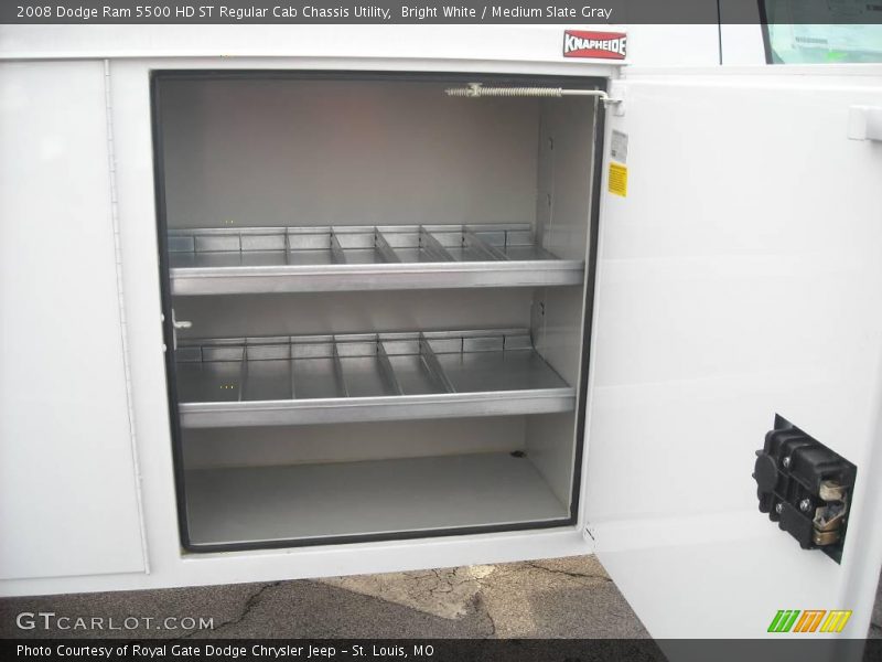 Bright White / Medium Slate Gray 2008 Dodge Ram 5500 HD ST Regular Cab Chassis Utility