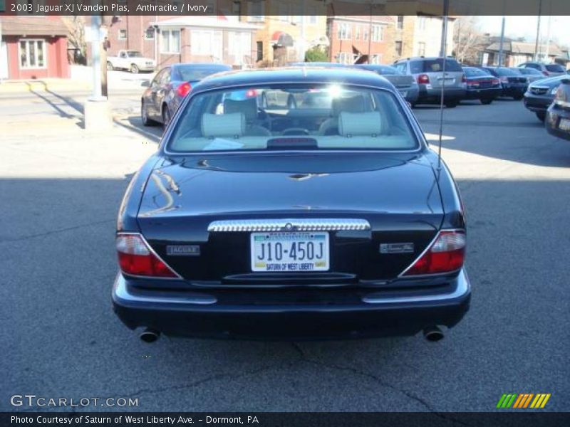 Anthracite / Ivory 2003 Jaguar XJ Vanden Plas