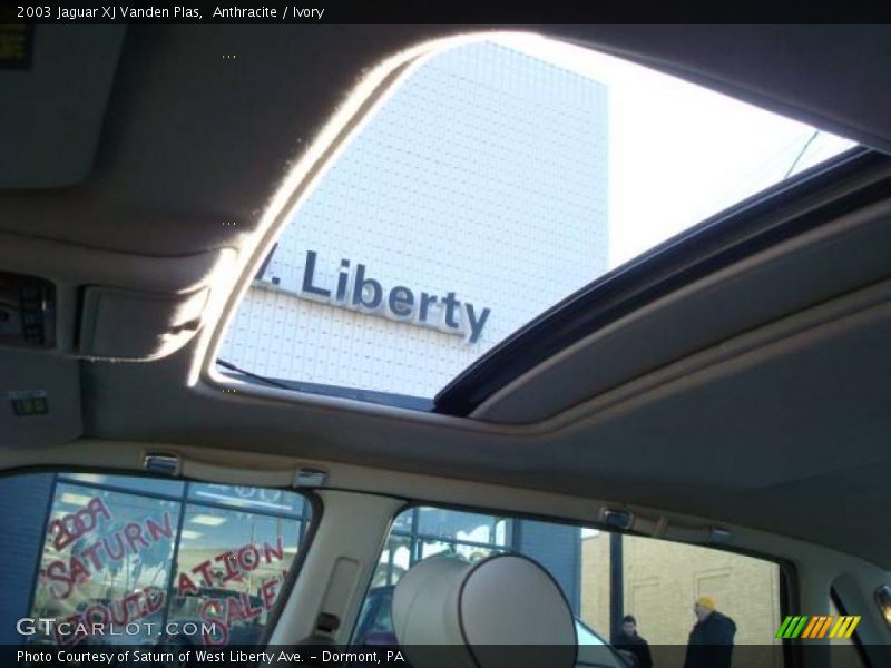 Anthracite / Ivory 2003 Jaguar XJ Vanden Plas
