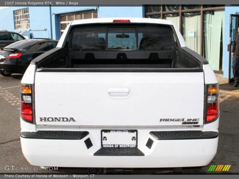 White / Beige 2007 Honda Ridgeline RTX