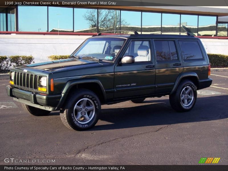 Emerald Green Pearl / Mist Gray 1998 Jeep Cherokee Classic 4x4