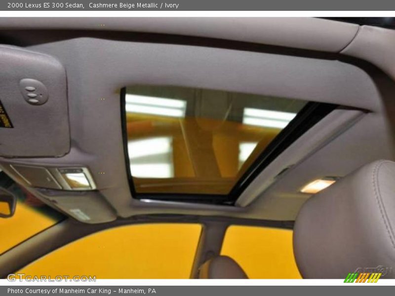 Cashmere Beige Metallic / Ivory 2000 Lexus ES 300 Sedan
