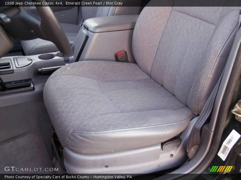 Emerald Green Pearl / Mist Gray 1998 Jeep Cherokee Classic 4x4