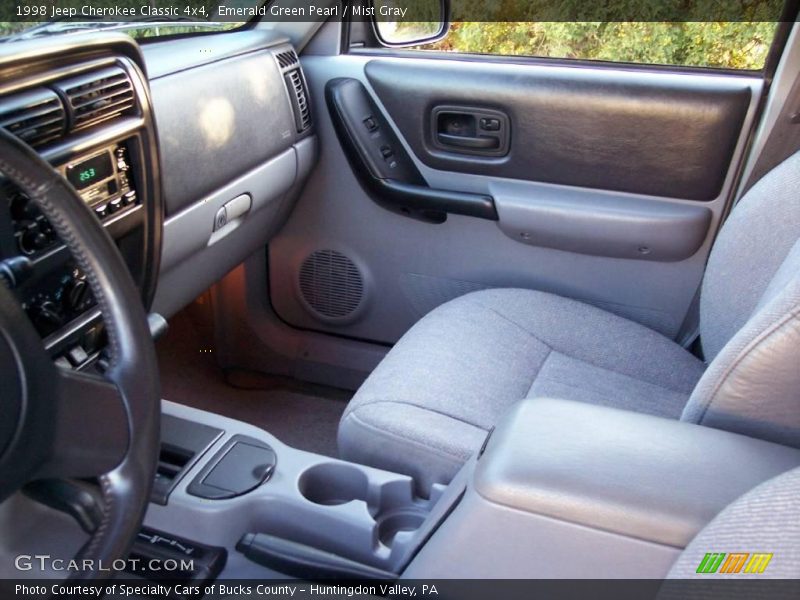 Emerald Green Pearl / Mist Gray 1998 Jeep Cherokee Classic 4x4